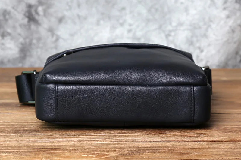MEN'S LEATHER SHOULDER BAG