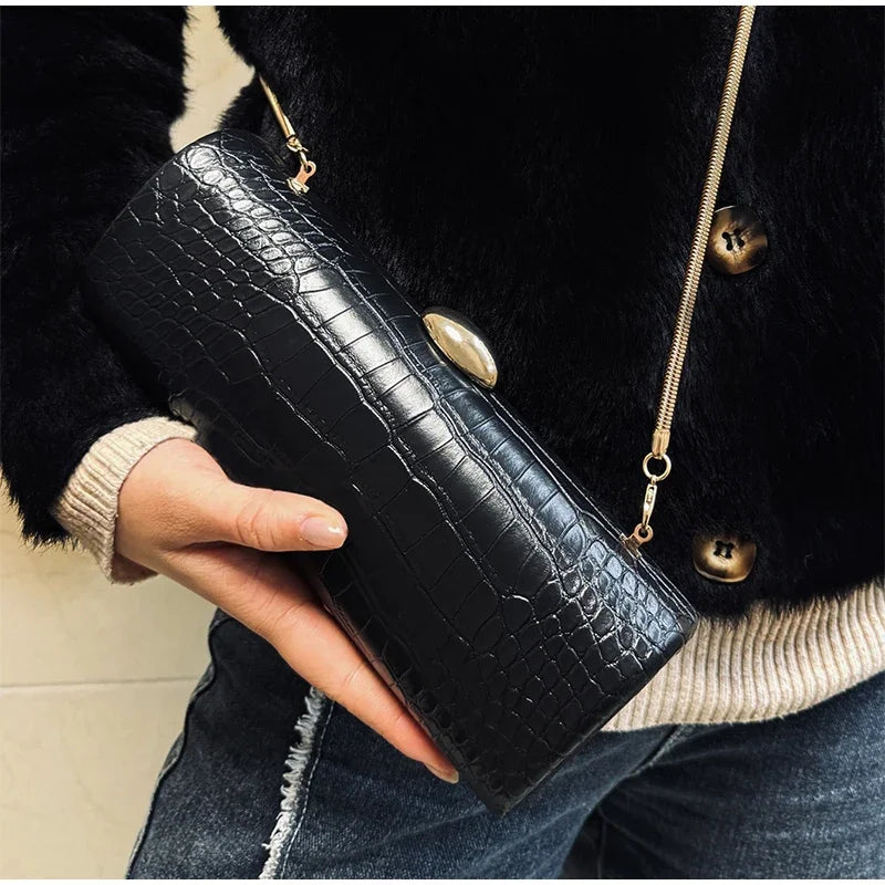 Women’s Crocodile Pattern Shoulder Bag