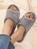Women’s Fluffy Winter Slippers
